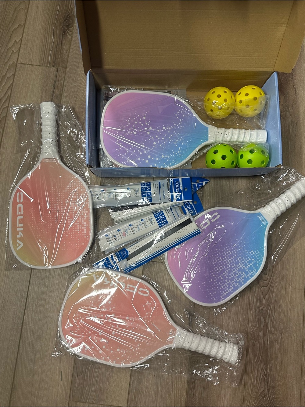 Colorful Gradient Pickleball Paddles with Balls - Set of 4